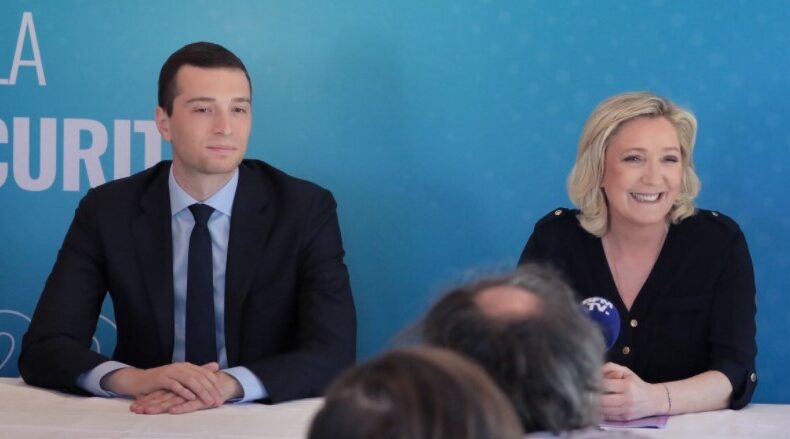 Podporovatelé Le Penové budou v neděli protestovat v Paříži5 (6)