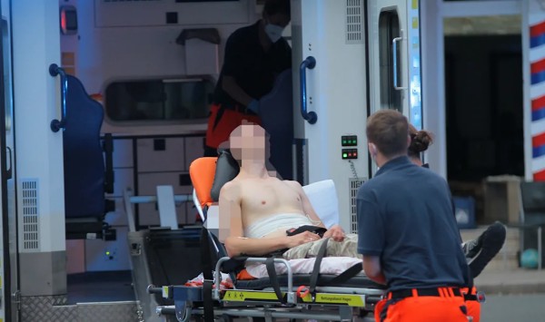 V německém Hagenu byli na ulici pobodáni dva lidé – muž a žena, pachatele dopadli svědci5 (5)