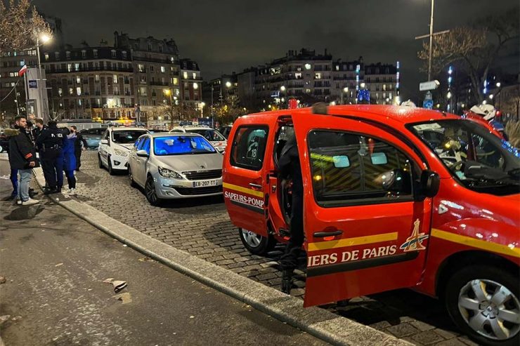 Paříž: Několik Afričanů pobodalo policistu v civilu, který před nimi bránil svoji přítelkyni