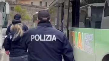 Otřesné záběry z Německa a Itálie – absolutní neúcta systému vůči těm nejstarším (videa)