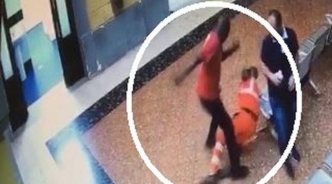 Itálie: Maročan vtrhl s nožem do nemocnice a zaútočil na personál – 3 zranění5 (8)
