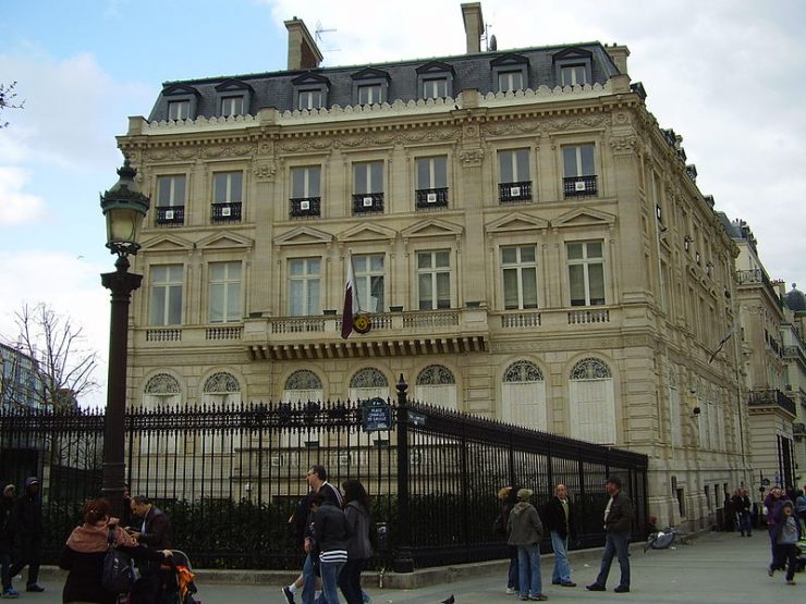 Francie: Za pokřiku „Allahu akbar“ zavraždil muž stráž na katarském velvyslanectví5 (8)