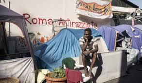 Itálie: Africký obohacovač, který znásilnil a zbil ženu o berlích, byl seznán psychicky nemocným5 (6)