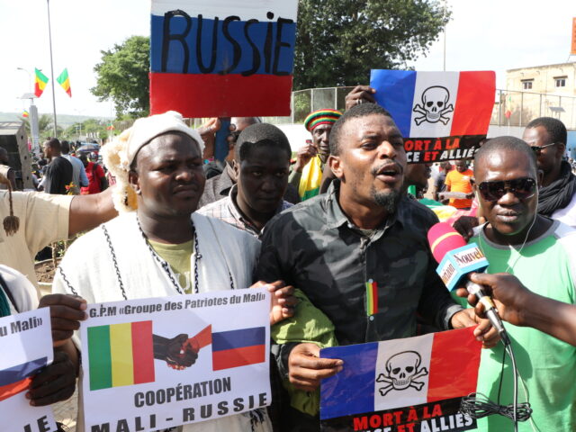 Mali obviňuje Francii ze spolupráce s džihádisty, posílá žalobu do OSN5 (5)