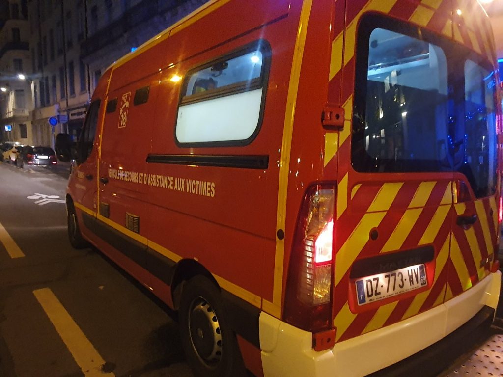 Francie: Muslim uřízl na ulici svému otci hlavu nožem, přitom křičel „Allahu akbar“5 (4)