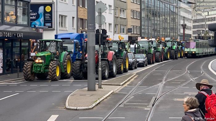 Nejen v Nizozemsku a Belgii, ale také v Německu farmáři protestují proti likvidační bruselské politice4.9 (12)