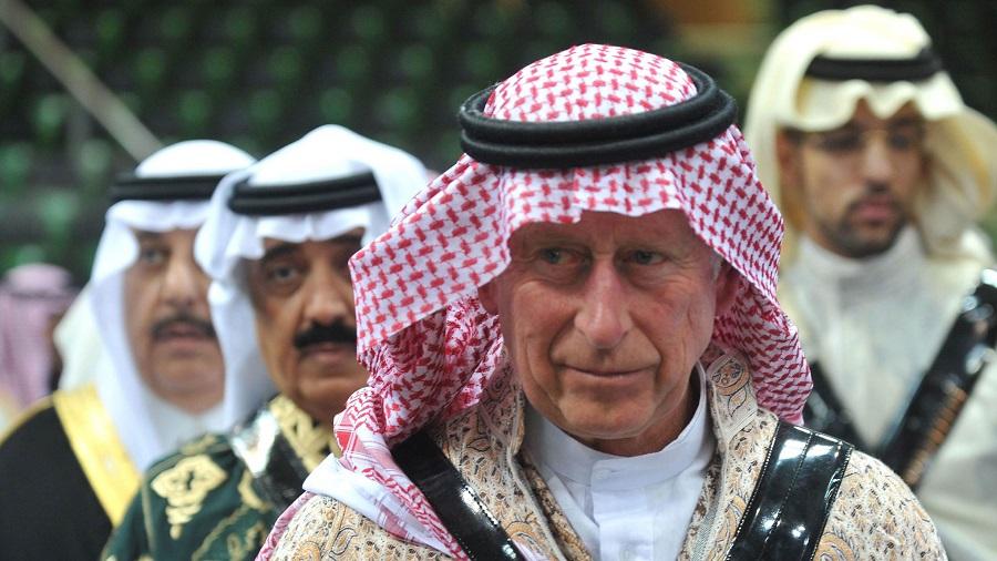 Podléhá již budoucí britský král právu šaría? (video)5 (17)