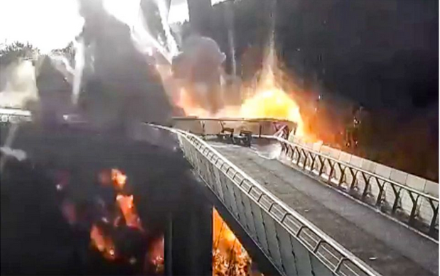 Odvetné údery za útok na most na Krym: Zasaženo několik ukrajinských měst, ale i německý konzulát v Kyjevě (videa + aktualizace)