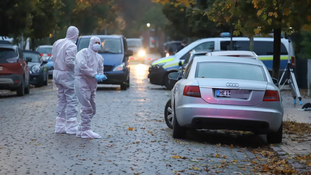 Německo: Ázerbájdžánec zabil ženu střelbou do hlavy na ulici před jejím synem5 (11)