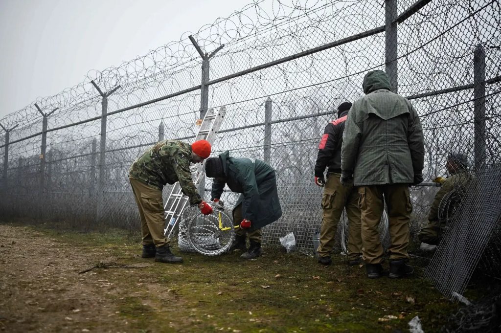 Evropská komise odmítá vydat z rozpočtu EU peníze na hraniční ploty