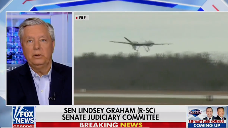 Americký senátor říká, že USA by měly začít sestřelovat ruská letadla (video)4.7 (7)