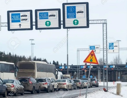 Finové, kteří vyrazili na nákup do Ruska, nebyli vpuštěni přes hranice
