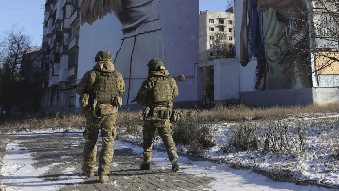Ukrajina posílala do bachmutského „mlýnku na maso“ i muže, kteří nikdy nedrželi v ruce zbraň