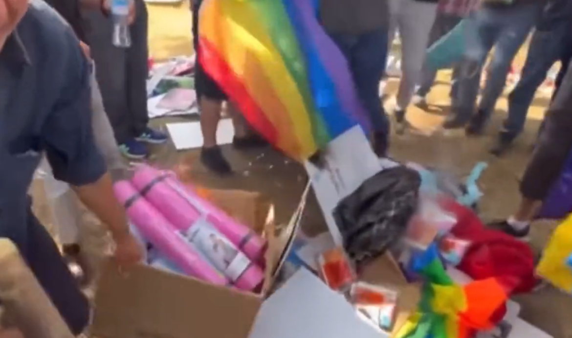 Gruzie: Podívejte se, jak místní občané zabránili Pride akci (video)