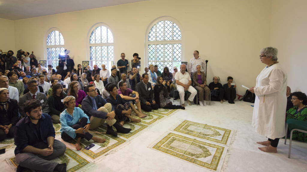 Berlín: „Pokroková“ mešita, která je proti právu šaría, musí být po mnoha výhružkách a útocích uzavřena