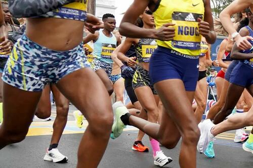 USA: Neúspěšný přespolní běžec, který se umístil na 172. místě, se prohlásil za dívku a skončil na 5. místě