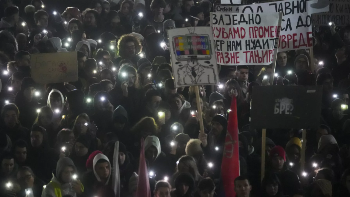 Západ podněcuje barevnou revoluci v Srbsku, organizátoři z neziskovek, včetně českých a slovenských, byli ze země vyhoštěni5 (33)