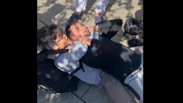 Barcelona: Arabský recidivista na ulici přepadl čínského fotografa, ten ho parádně zneškodnil (video)5 (31)