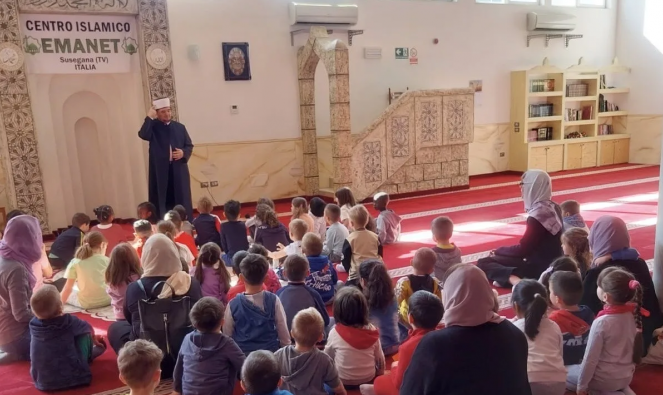 Benátky dobyty: Stále více školek a škol bere italské děti do mešity5 (14)