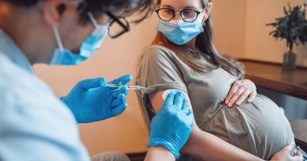 Důkazy, že pokles porodnosti v České republice způsobily mRNA injekce (video)4.8 (25)