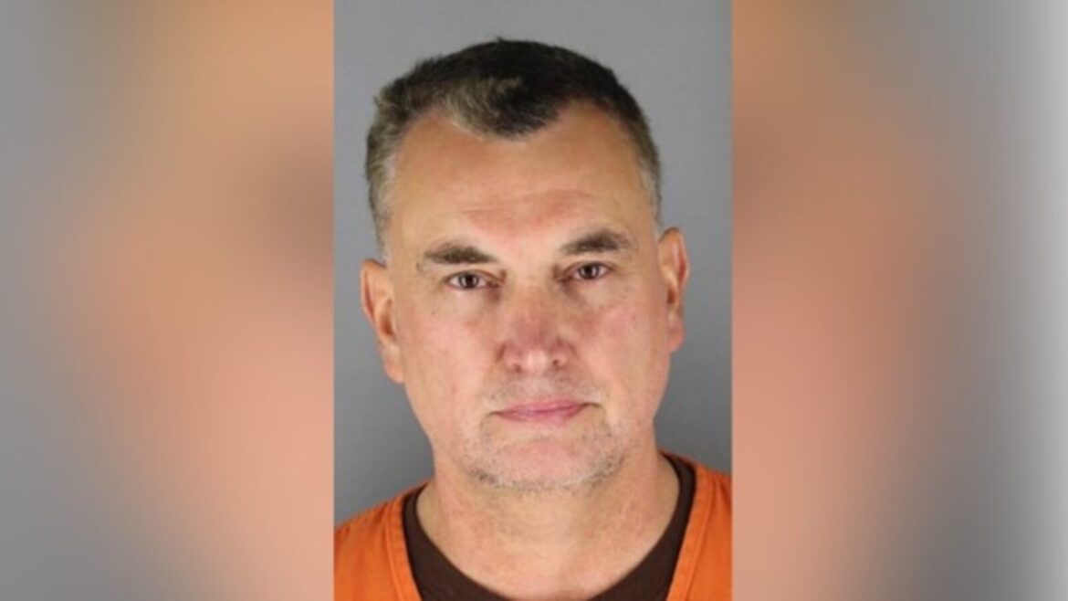 Přiznání vraha političek z Minnesoty: Údajně si ho najal kandidát Harrisové na viceprezidenta Tim Walz5 (8)