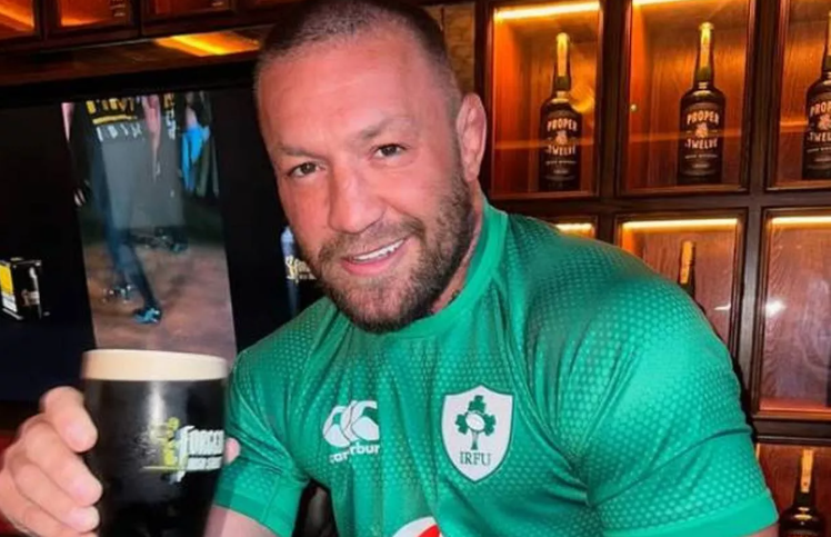 Irsko: Džihádista zapálil hospodu zápasníka Conora McGregora (video)5 (10)