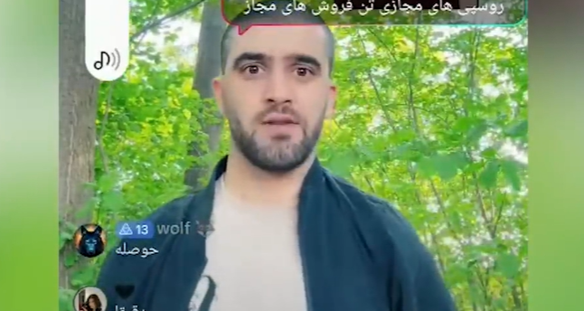 Afghánec, který v Německu živě vysílal návod, jak zabít neposlušnou manželku, získal ve Velké Británii azyl v luxusním hotelu (video)4.7 (14)