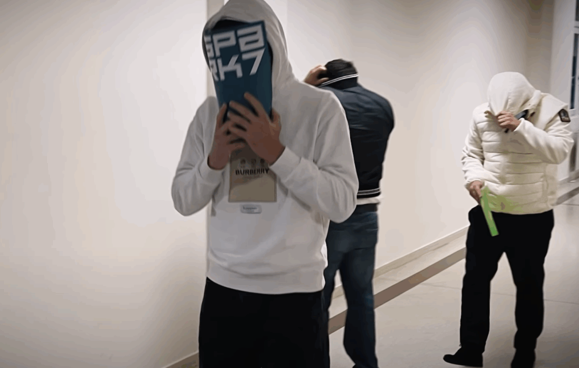 Vídeň: Hromadné znásilnění 12leté dívky gangem migrantů zůstává nepotrestáno5 (19)