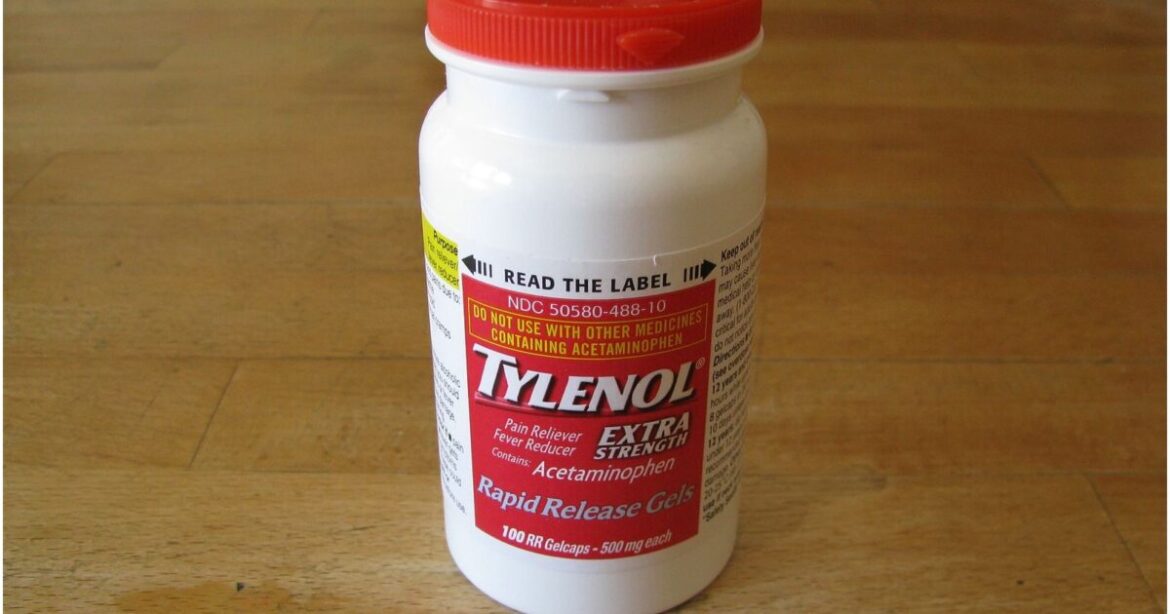 Libtardi se pěkně ztrapnili poté, co Kennedy prohlásil lék Tylenol za nevhodný pro těhotné (videa)5 (11)