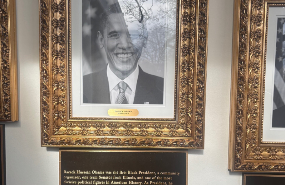 Bílý dům instaloval pod portréty na Chodníku slávy Bílého domu životopisy prezidentů: Co se píše o Bidenovi a Obamovi?5 (11)