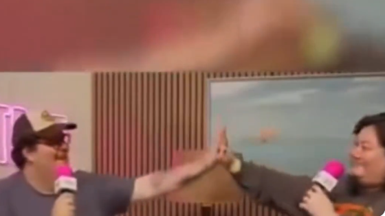 Osoba smíšené rasy se raduje ze smrti vlastního otce: „O jednoho bílého muže méně!“ (video)5 (16)