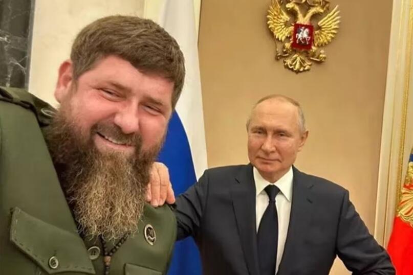 Zelenskij vyzývá Trumpa, aby nyní sesadil Kadyrova4.9 (10)