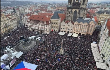 Otevřené spojení s Milionem chvilek pro totalitu a Fialovci je pro Pavla konečná, znovu zvolen nebude4.8 (18)