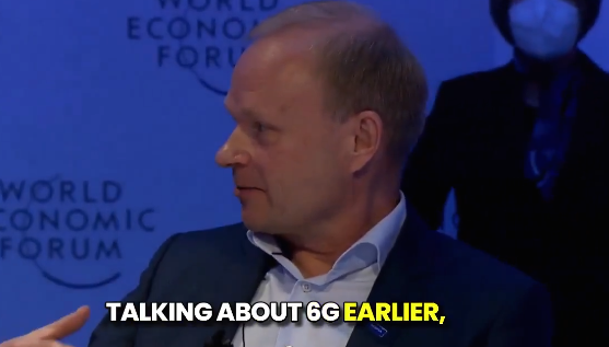 Chytrý telefon implantovaný do vašeho těla? Toto předpovídá bývalý manažer Nokie (video)5 (8)