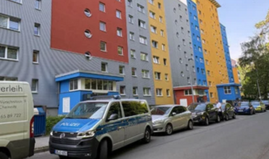 Afghánský vrah možná bude muset souhlasit, než bude po útěku do České republiky vydán zpět do Německa5 (13)