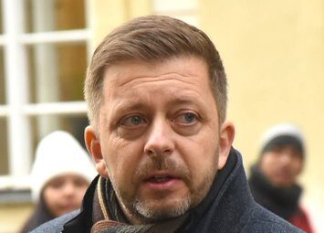 Thomas Paukner: Hnutí STAN, vysávání peněz, neprůhledná firma a kanceláře v Brně