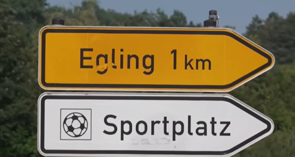 Útok nožem  na vesnické slavnosti  v německém Eglingu: 8 zraněných
