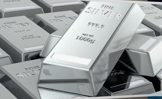 Krach stříbra: 100miliardový tah finanční mafie (video)