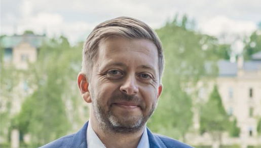 Hladíkův Dalík, Strnadův svět a Rakušanovi bodyguardi